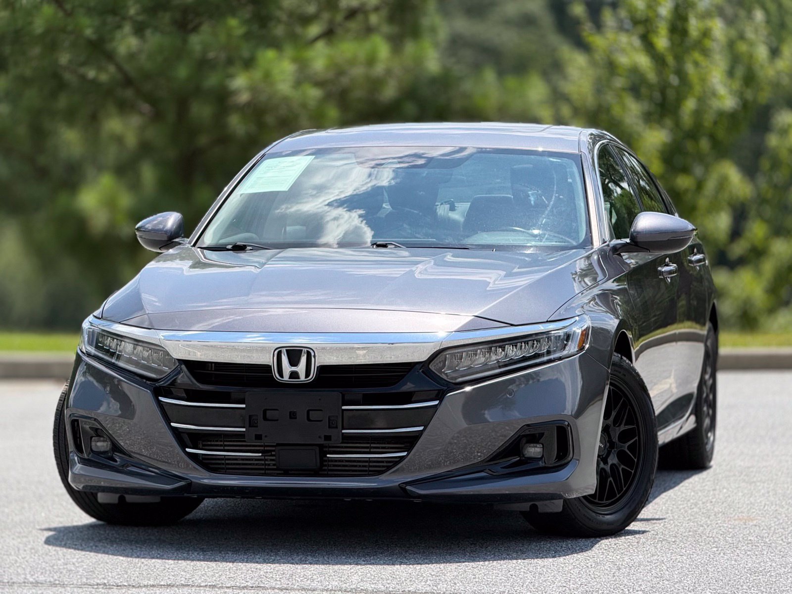 Used 2022 Honda Accord EX-L image 2