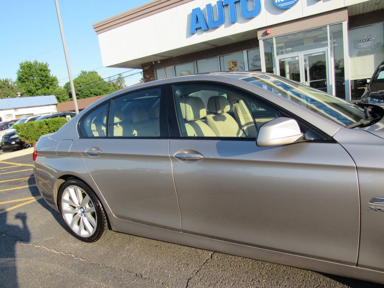 Used 2011 BMW 535i xDrive Sedan AWD/4WD image 7