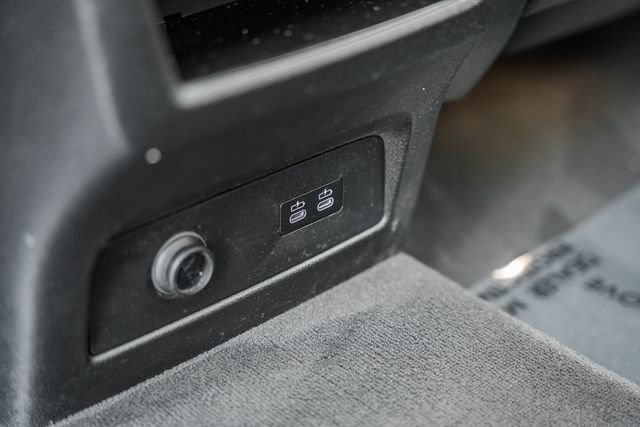 Used 2020 BMW X7 xDrive40i w/ Cold Weather Package image 40