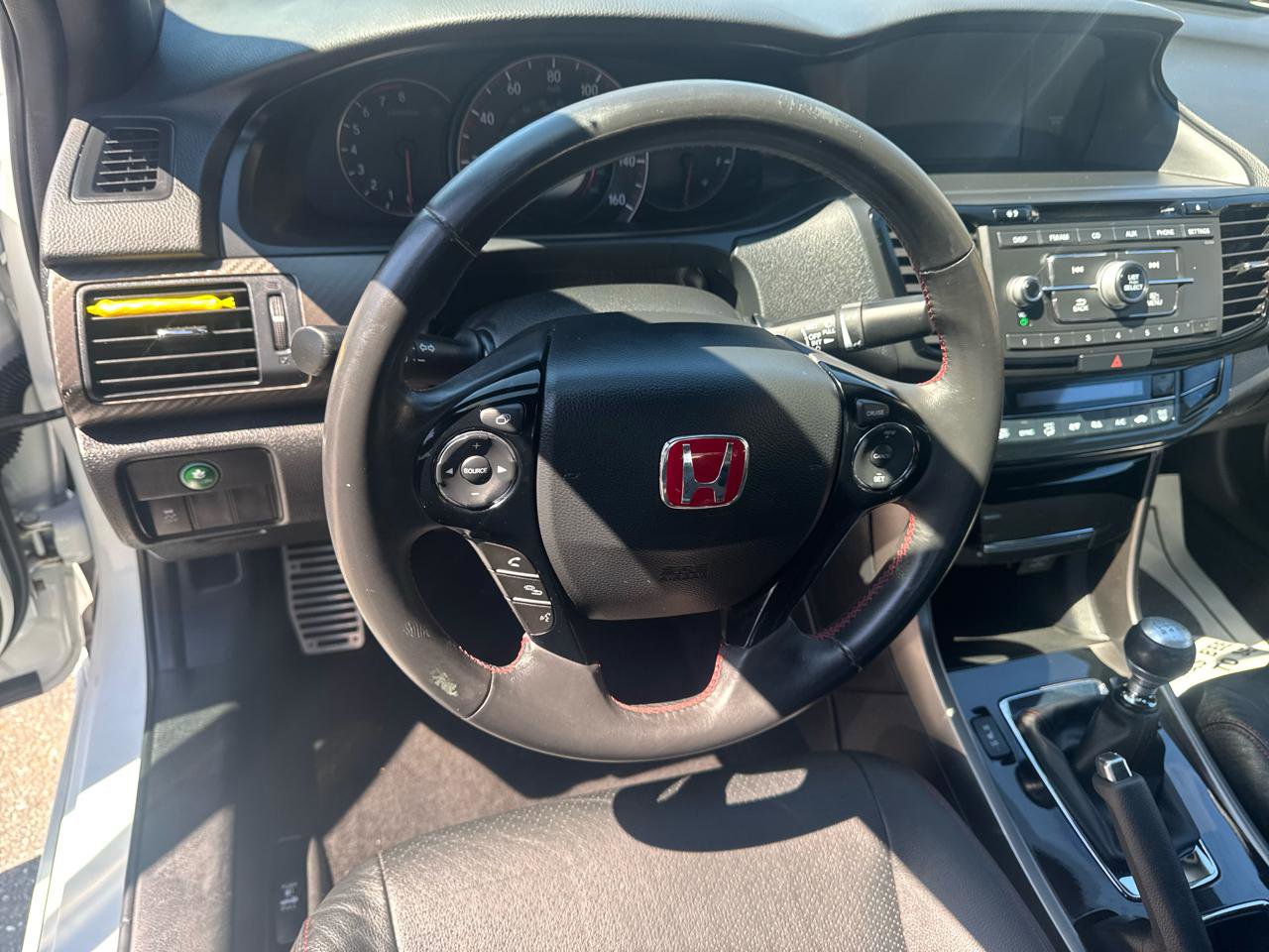 Used 2017 Honda Accord Sport Special Edition image 25