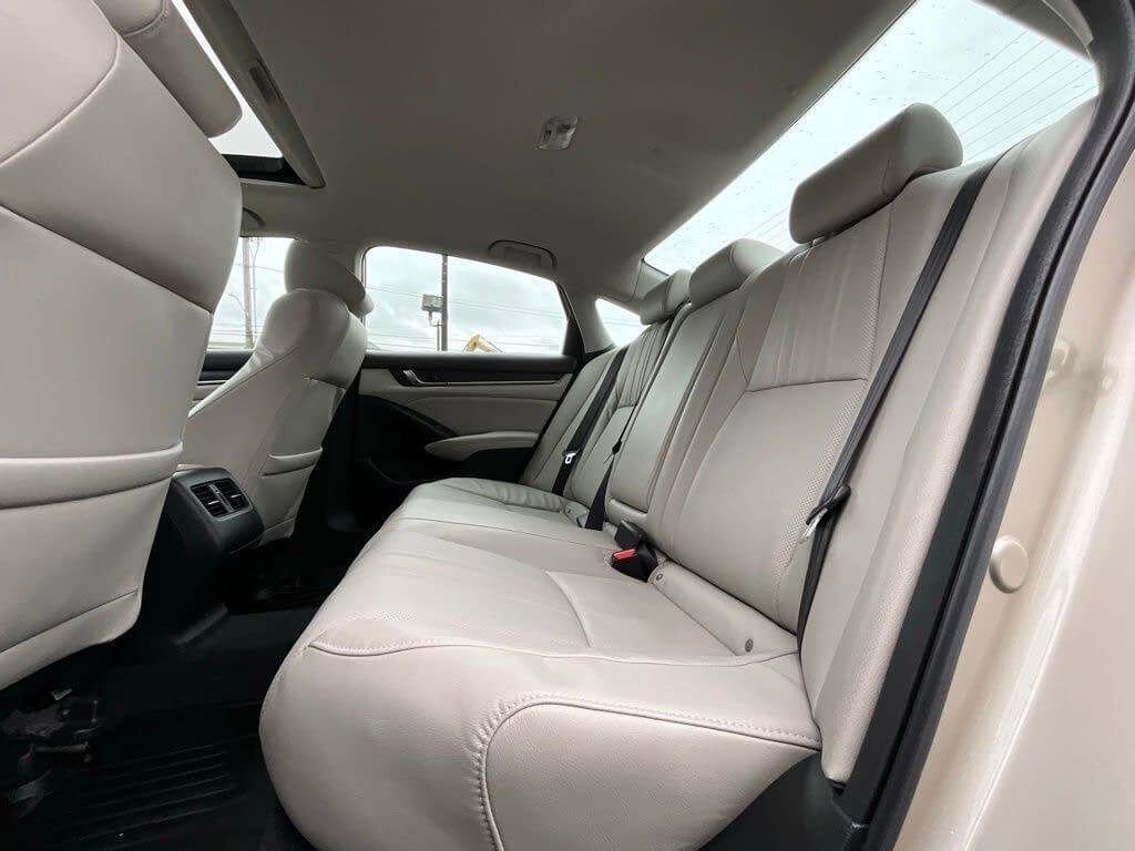 Used 2018 Honda Accord EX-L image 12