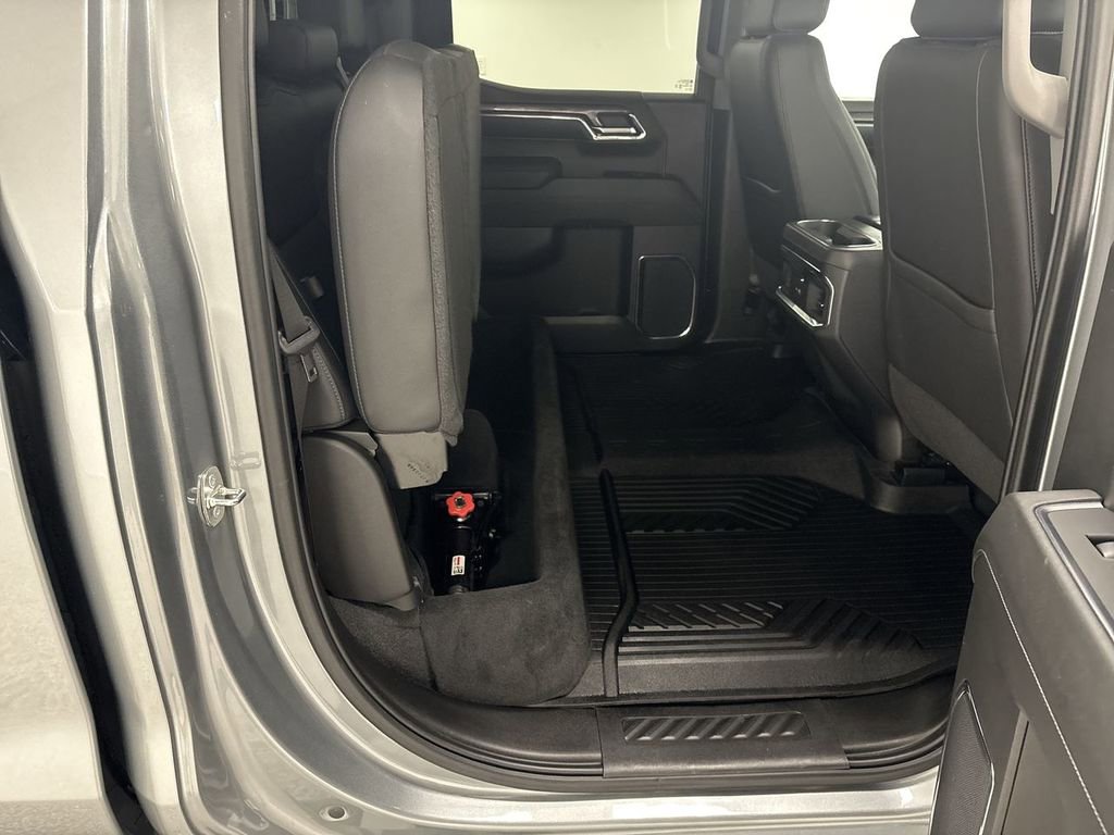 Used 2024 Chevrolet Silverado 1500 LTZ image 31