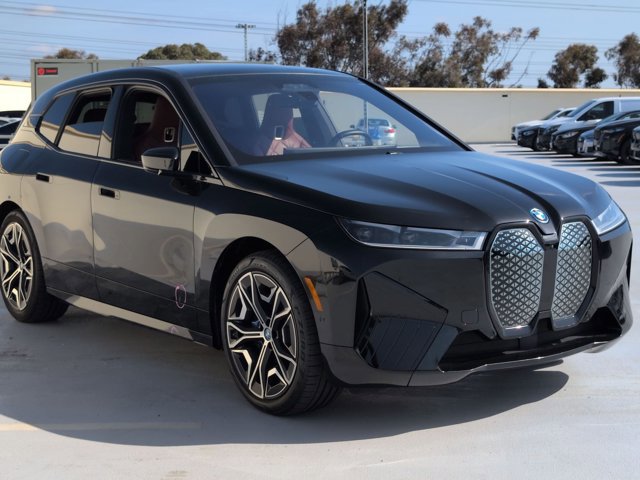 Certified 2025 BMW iX xDrive50 w/ Premium Package image 3