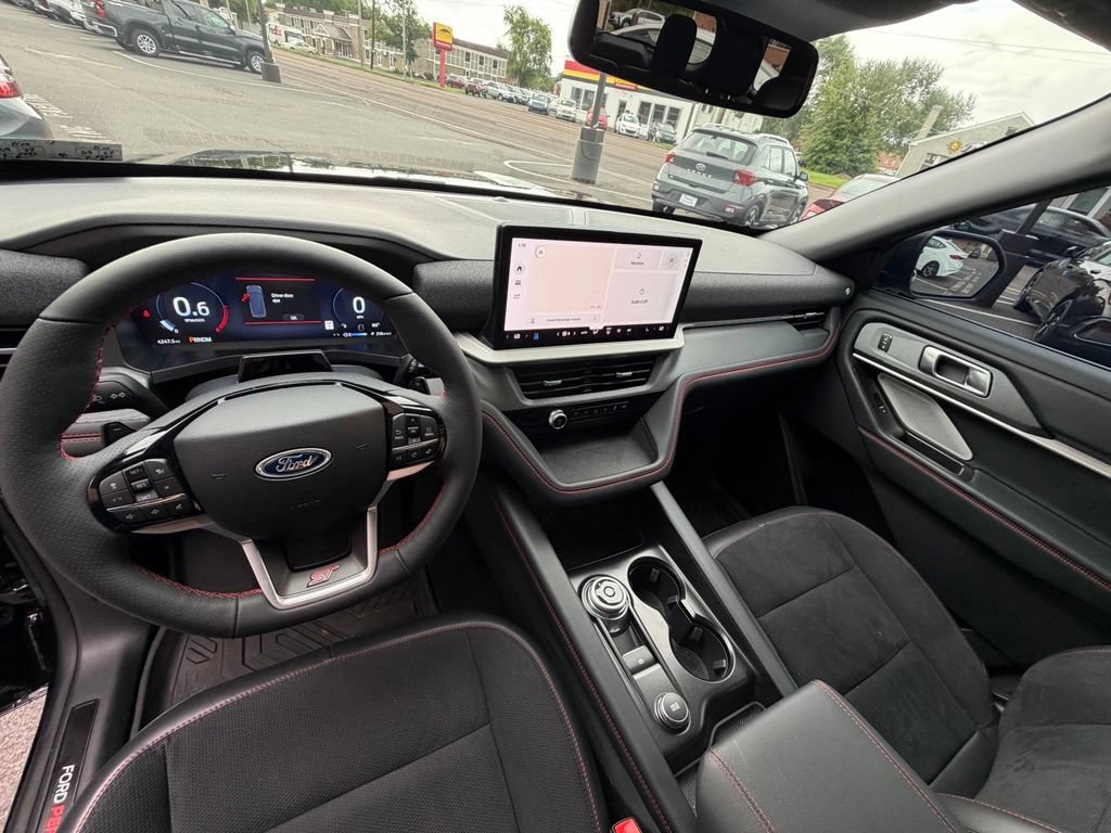Used 2026 Ford Explorer ST w/ Sun And Sound Package AWD/4WD image 13