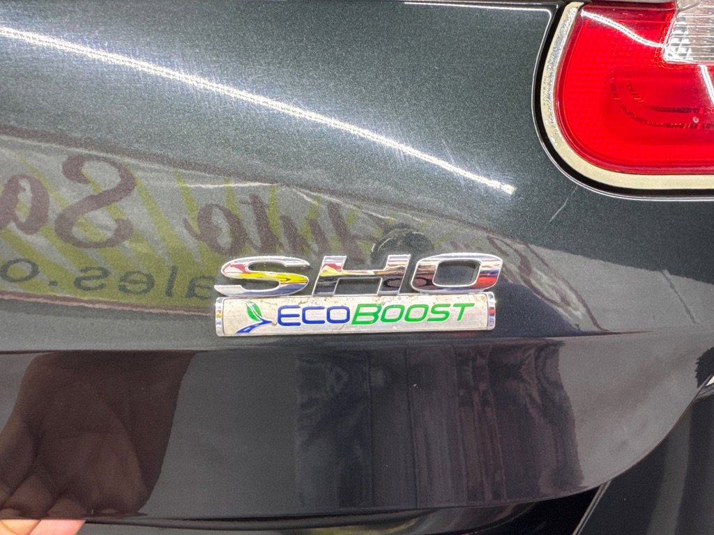 Used 2010 Ford Taurus SHO image 14