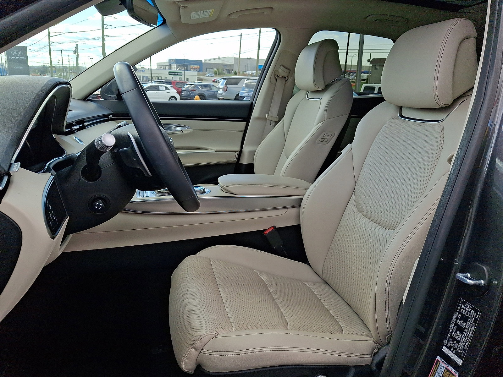 Used 2024 Genesis GV70 2.5T w/ Select Package AWD/4WD image 13