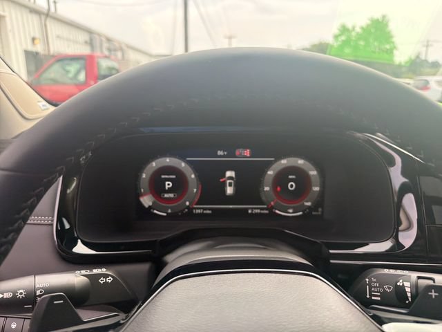Certified 2026 Nissan Pathfinder Platinum AWD/4WD image 18