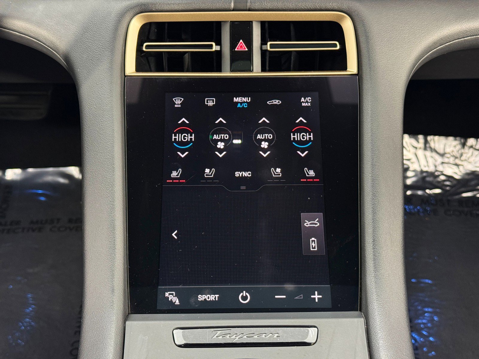 Used 2020 Porsche Taycan 4S w/ Premium Package image 34