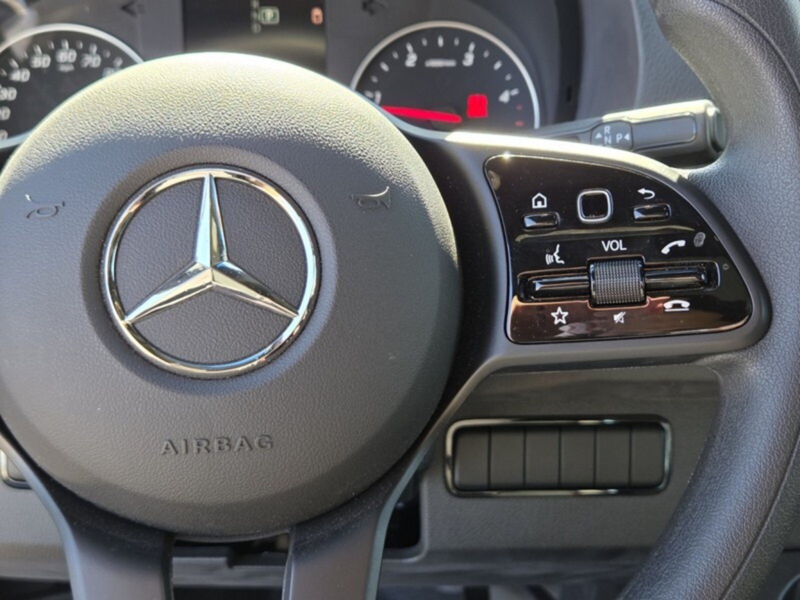 Used 2024 Mercedes-Benz Sprinter 4500 image 27