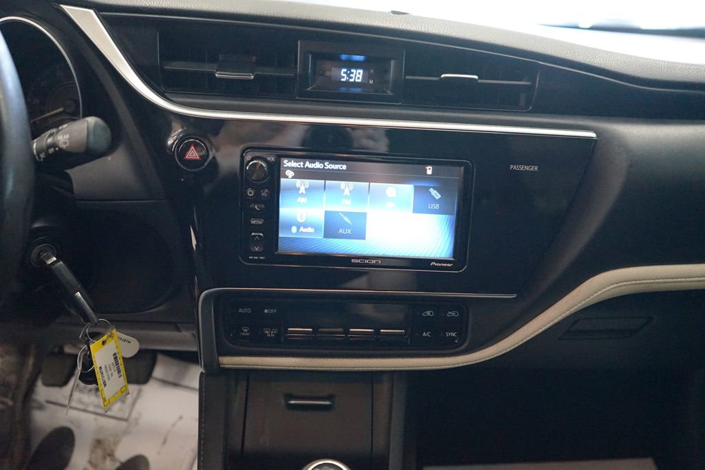 Used 2016 Scion iM image 7