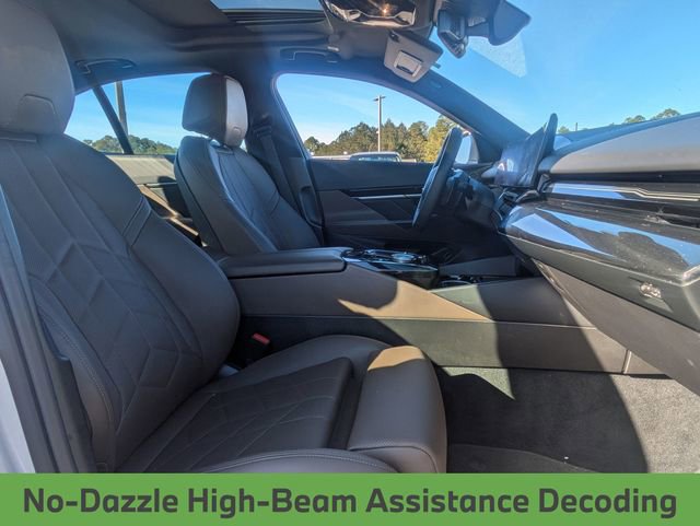 Used 2024 BMW 530i xDrive w/ Premium Package image 32