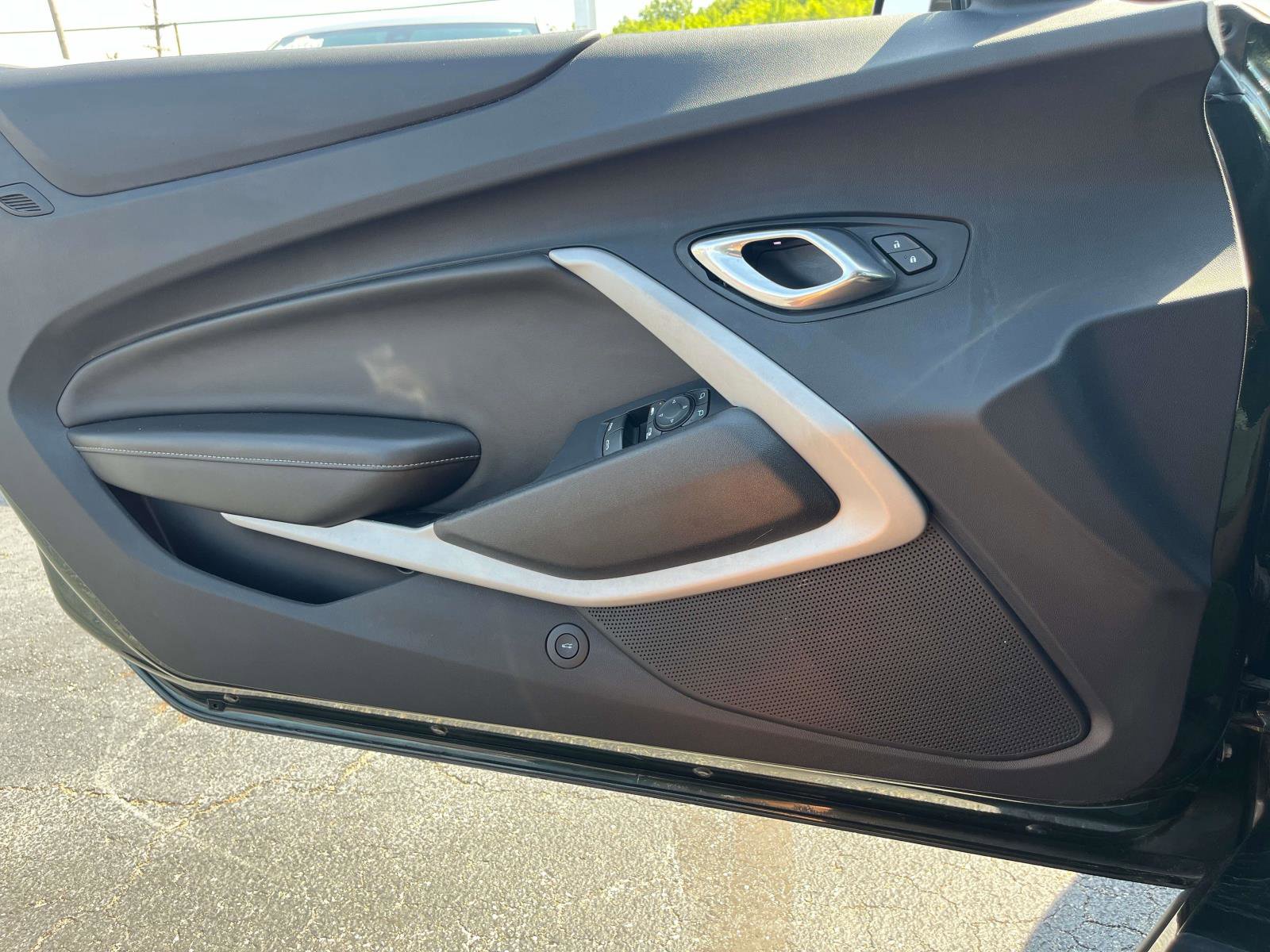 Used 2020 Chevrolet Camaro LT image 14