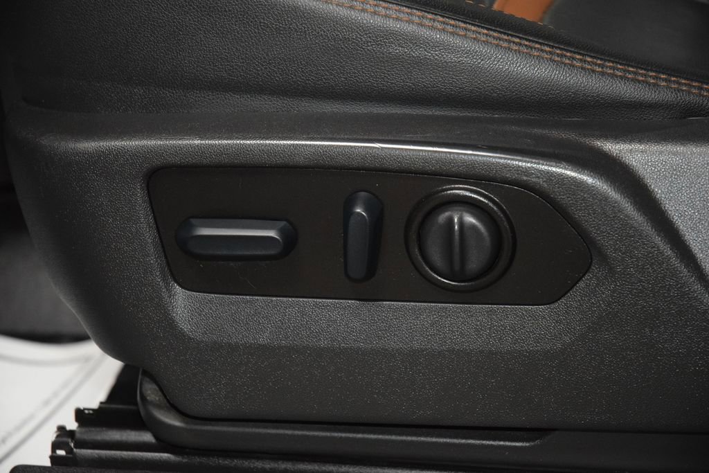 Used 2022 GMC Sierra 3500 AT4 w/ AT4 Preferred Package image 44