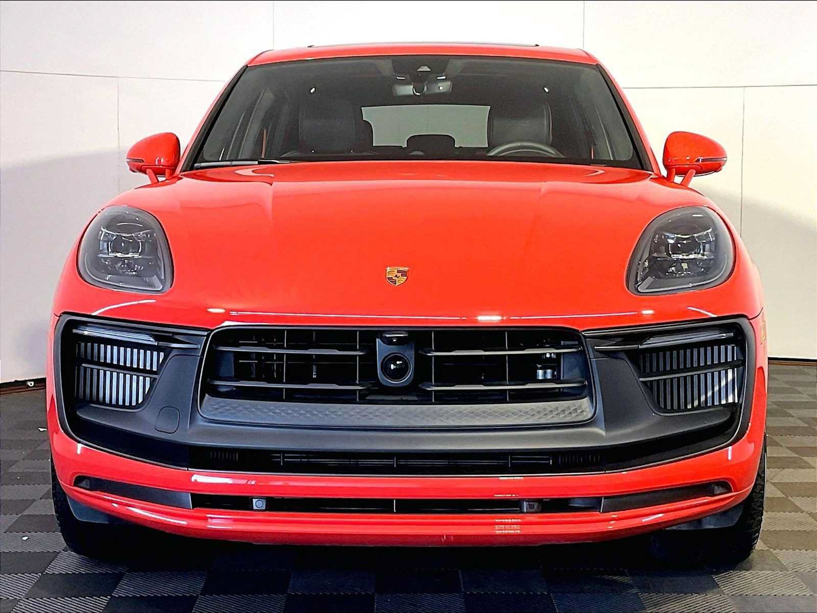 Certified 2026 Porsche Macan GTS AWD/4WD image 10