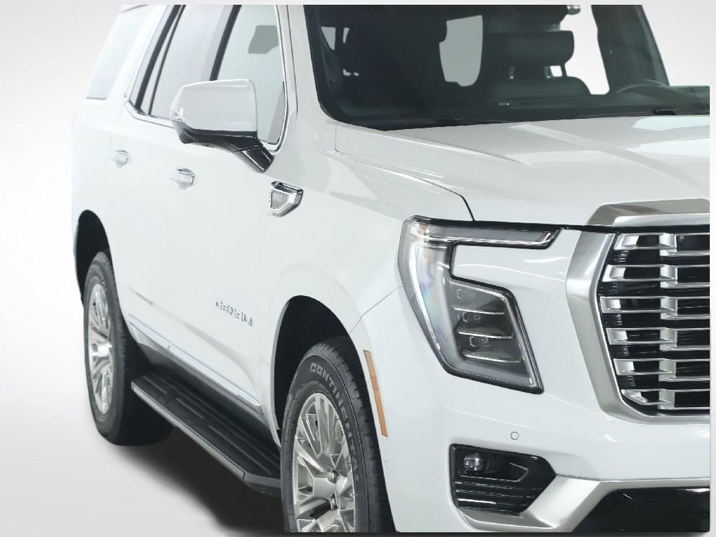 Used 2025 GMC Yukon Denali AWD/4WD image 9