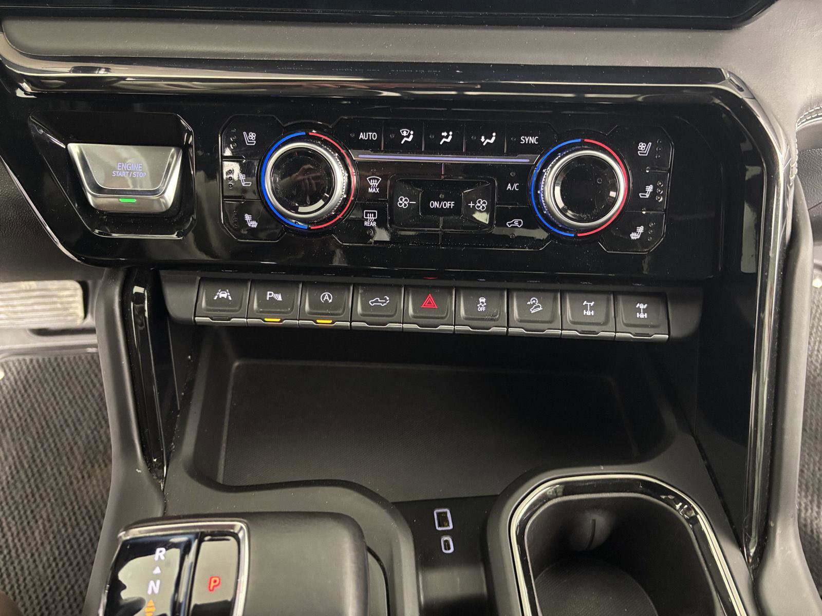 Used 2022 GMC Sierra 1500 AT4X image 39