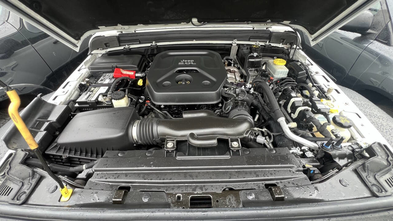 Used 2018 Jeep Wrangler Unlimited Sport image 34