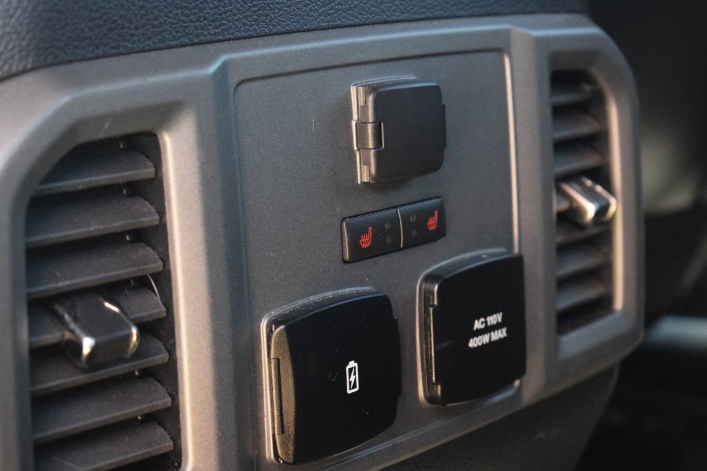 Used 2018 Ford F150 Raptor w/ Equipment Group 802A Luxury image 12