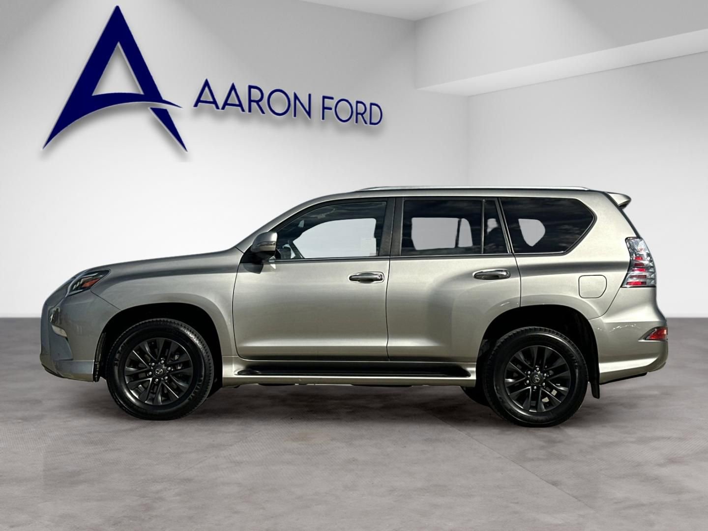 Used 2023 Lexus GX 460 Premium w/ Premium Package AWD/4WD image 3