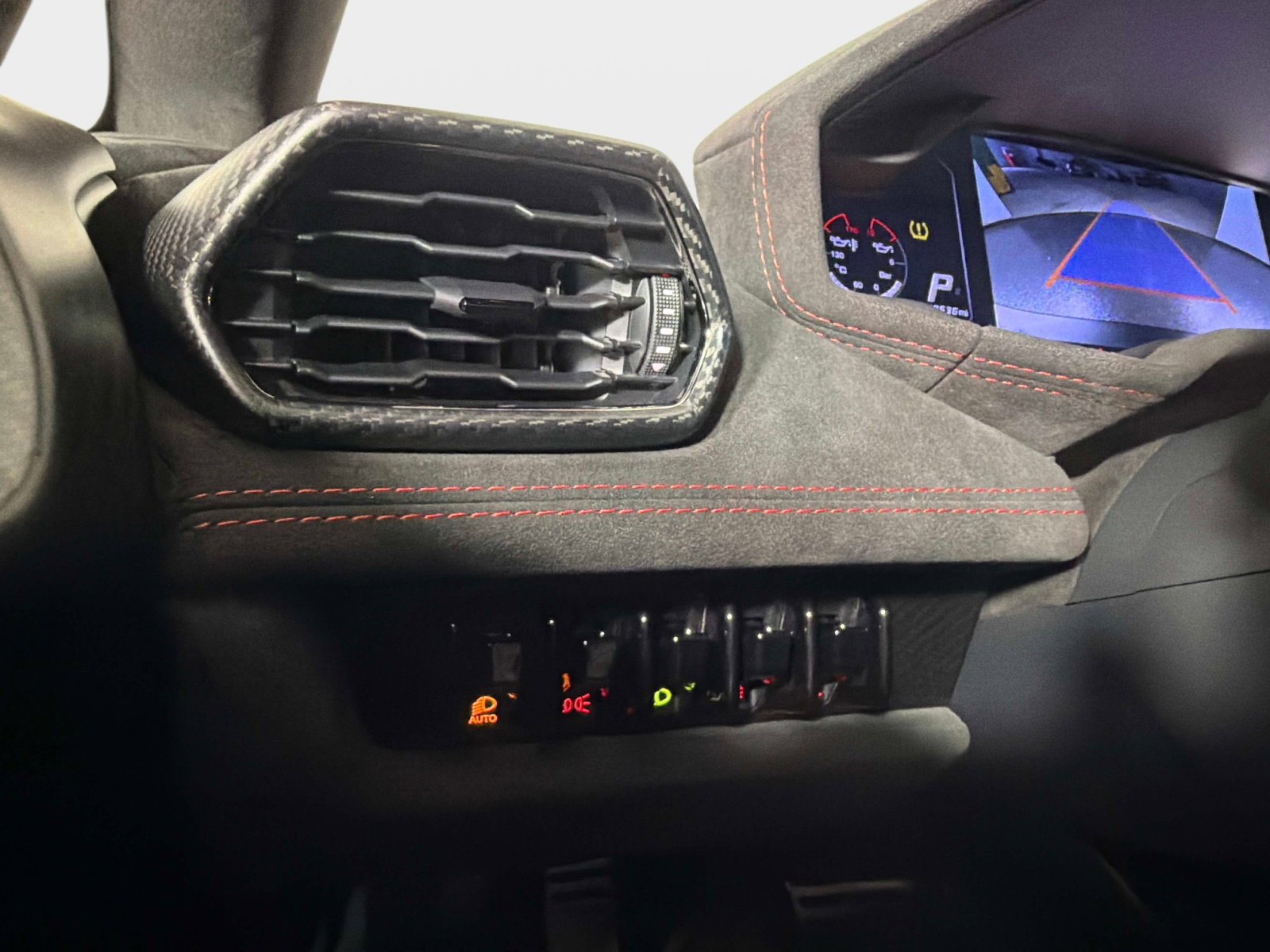 Used 2023 Lamborghini Huracan Sterrato image 42