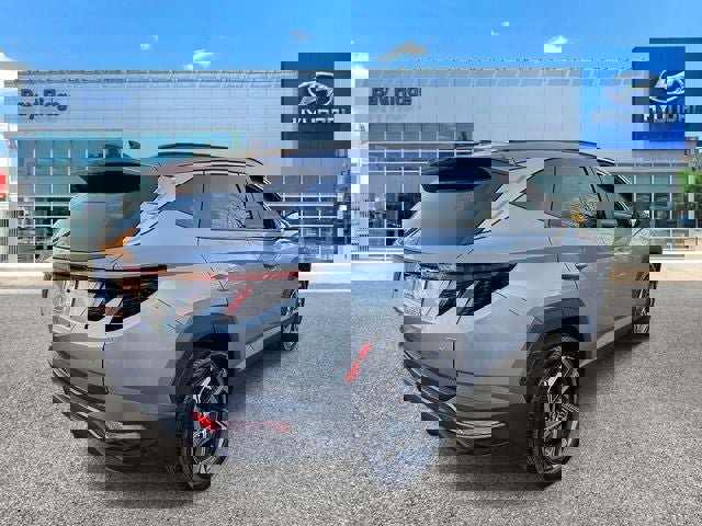 Used 2023 Hyundai Tucson SEL w/ Convenience Package image 4