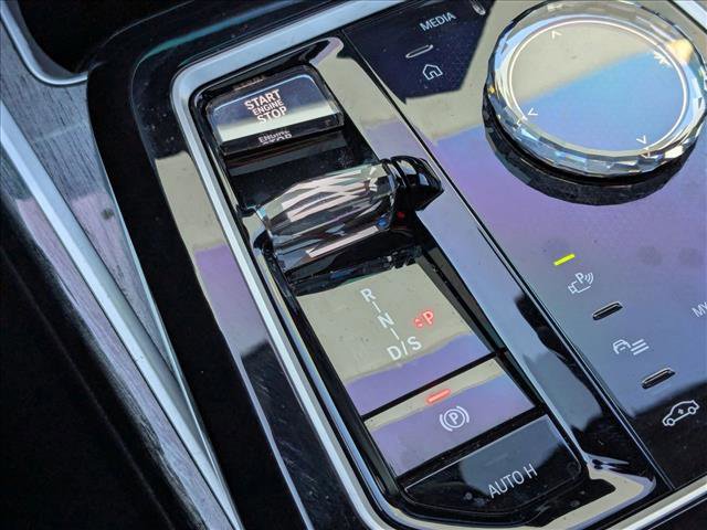 Certified 2024 BMW 760i xDrive w/ Premium Package 2 image 12