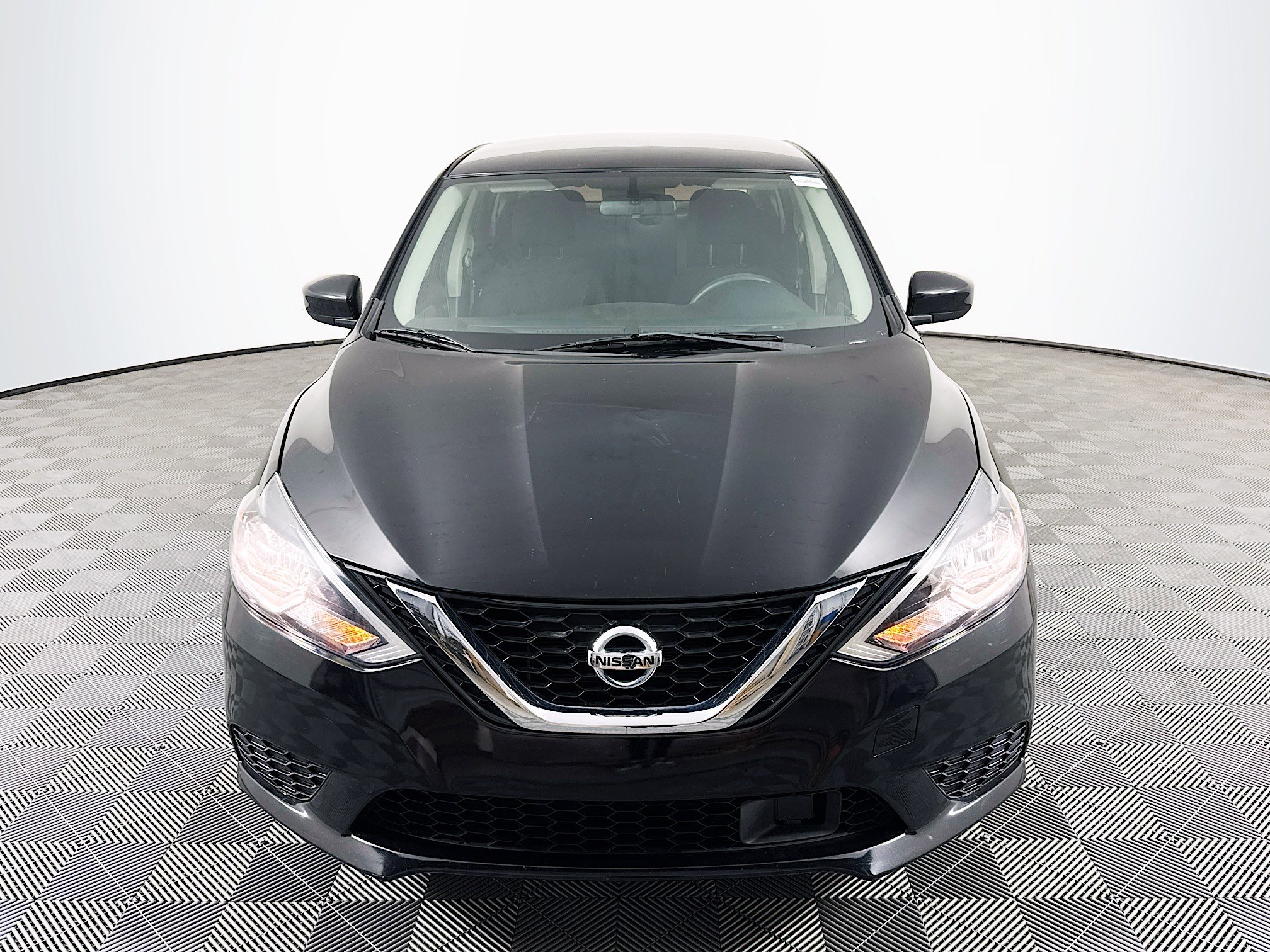 Used 2019 Nissan Sentra S image 2