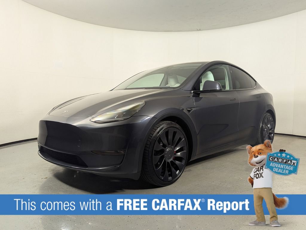 Used 2024 Tesla Model Y Performance image 3