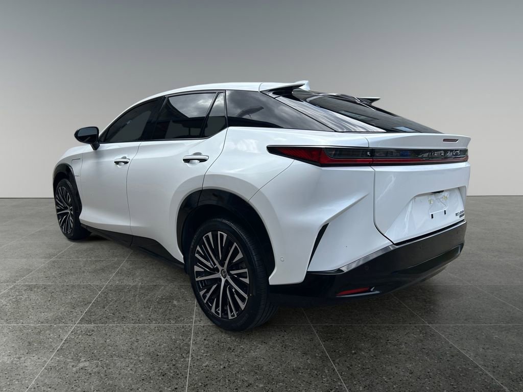 Used 2023 Lexus RZ 450e Premium w/ Technology Package AWD/4WD image 8
