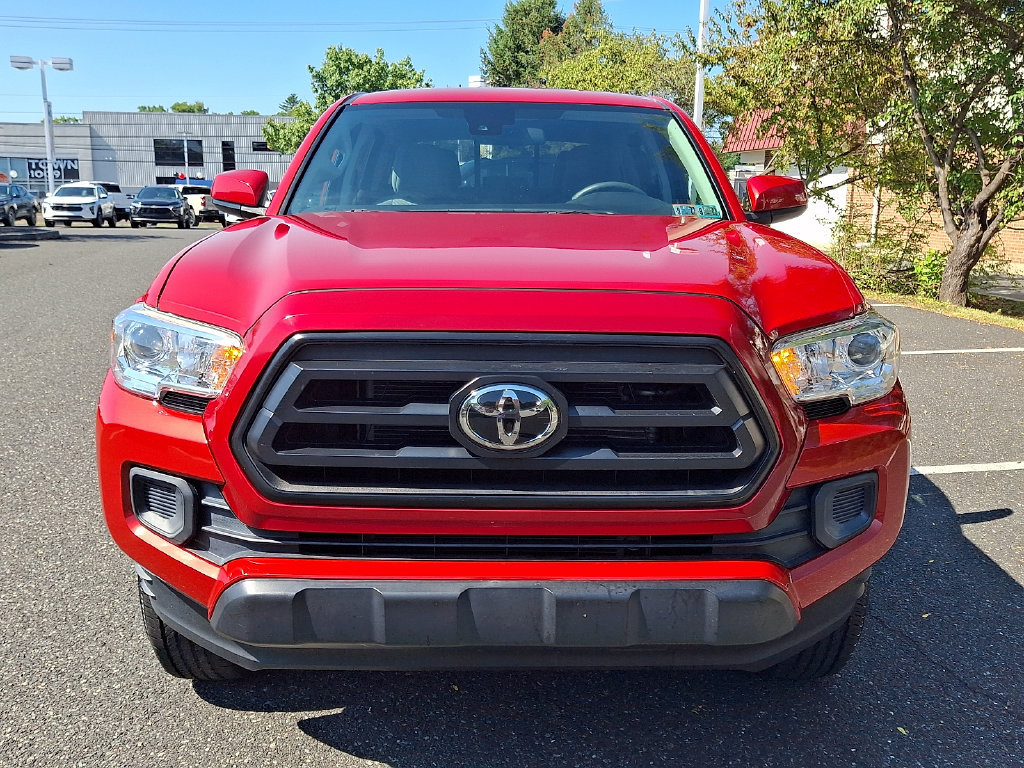 Used 2020 Toyota Tacoma SR AWD/4WD image 5