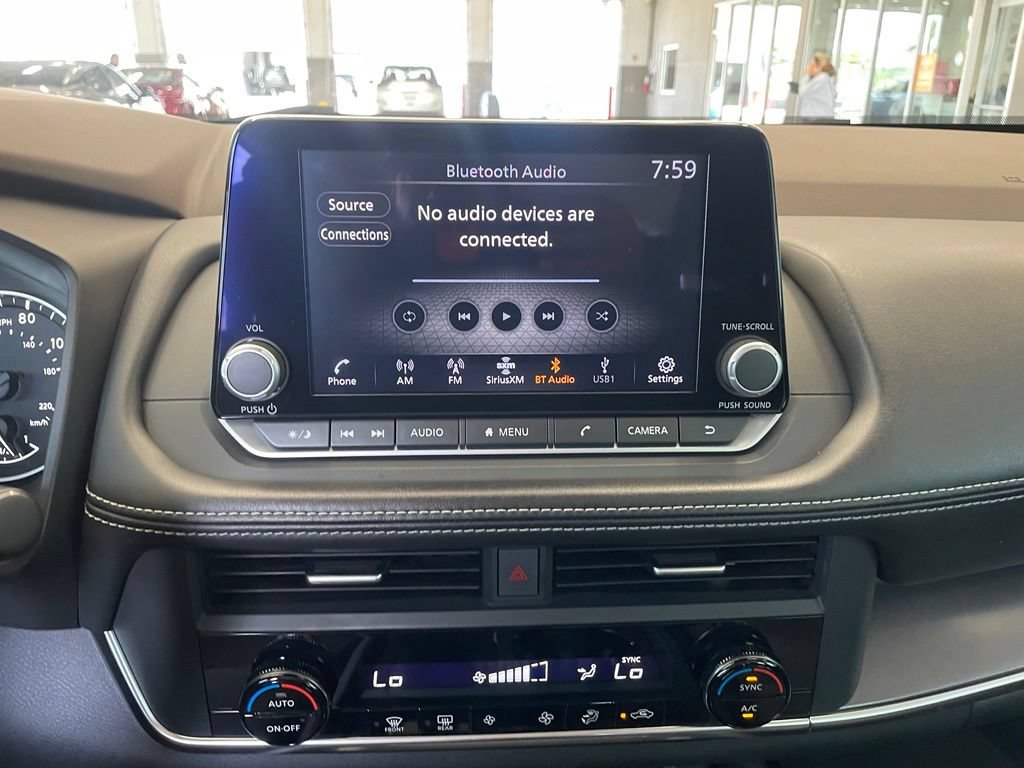 Certified 2023 Nissan Rogue SV FWD image 14