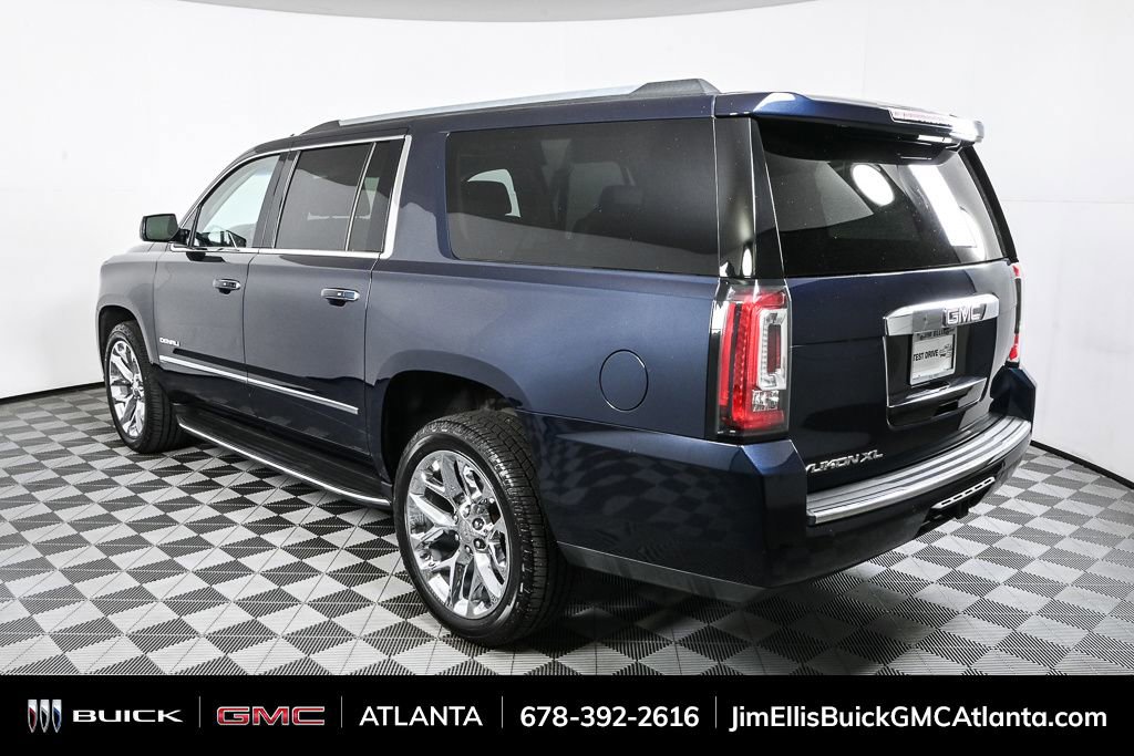 Used 2019 GMC Yukon XL Denali image 3