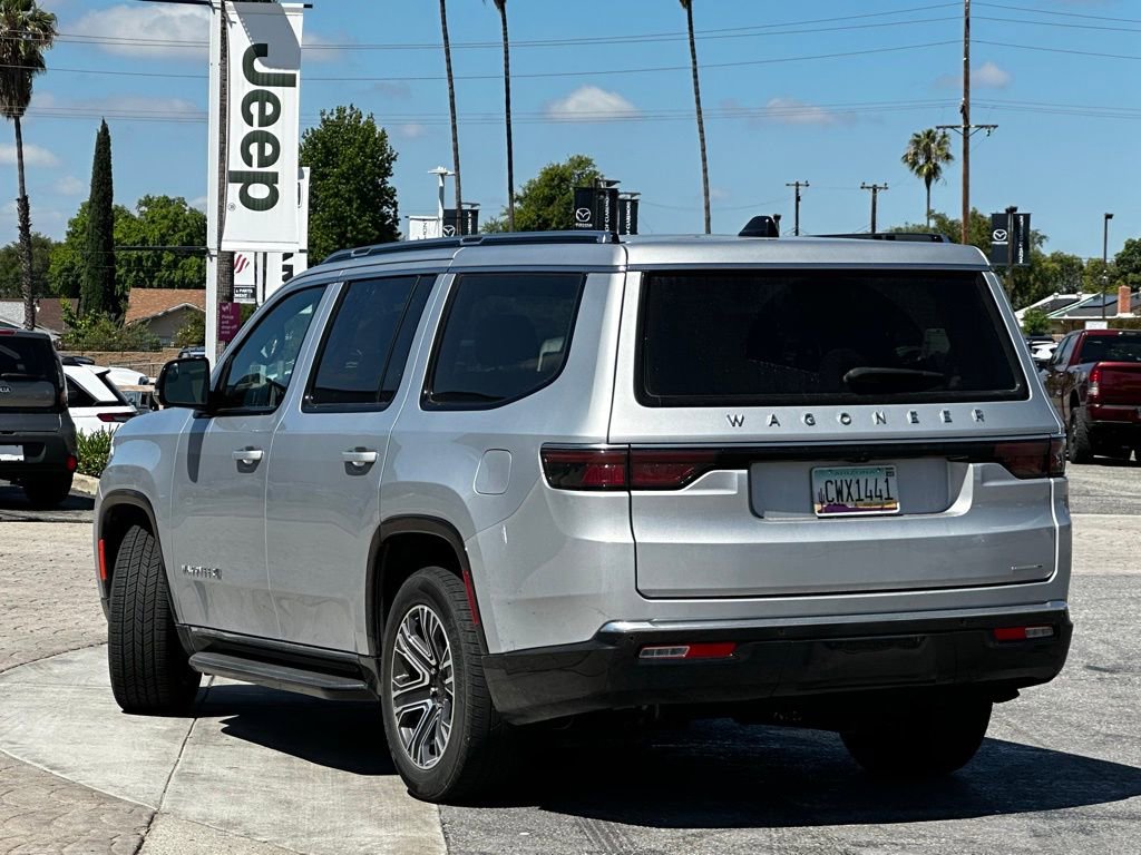 Used 2024 Jeep Wagoneer Series II w/ Flexible Seating Group image 2