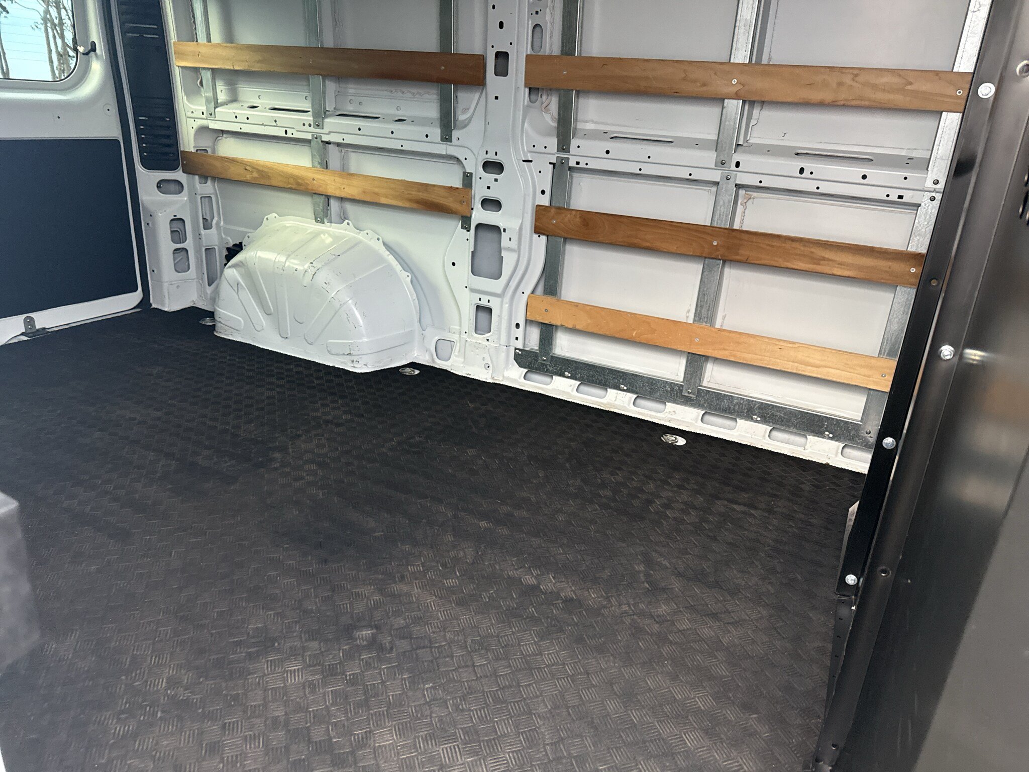 Used 2025 RAM ProMaster 2500 w/ U-Haul Equipment Group FWD image 20