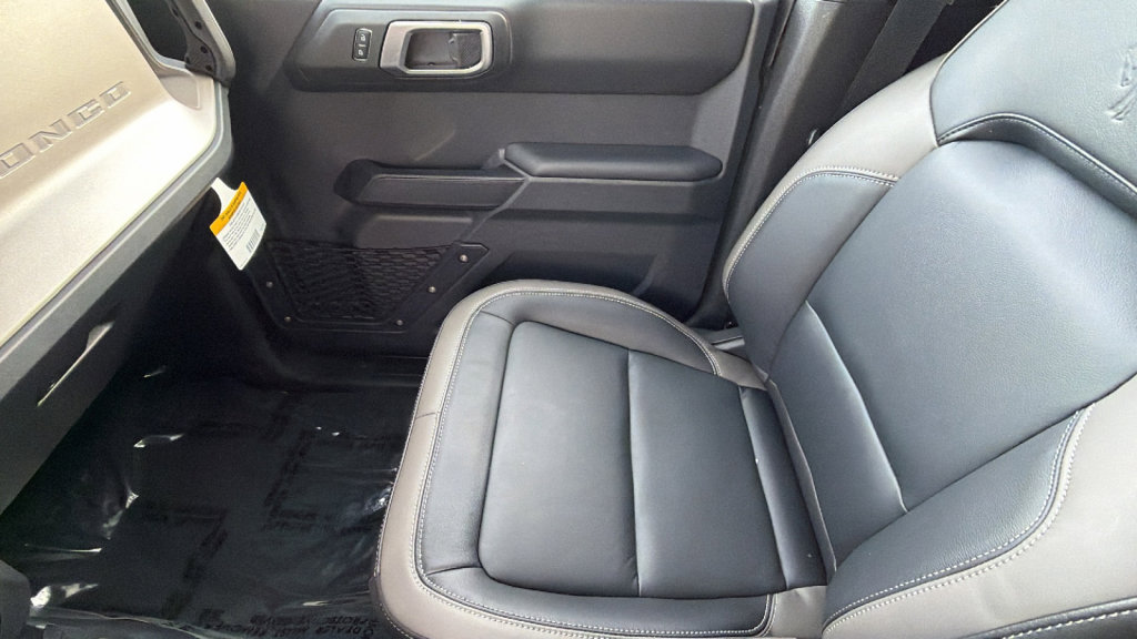 New 2025 Ford Bronco Outer Banks image 12