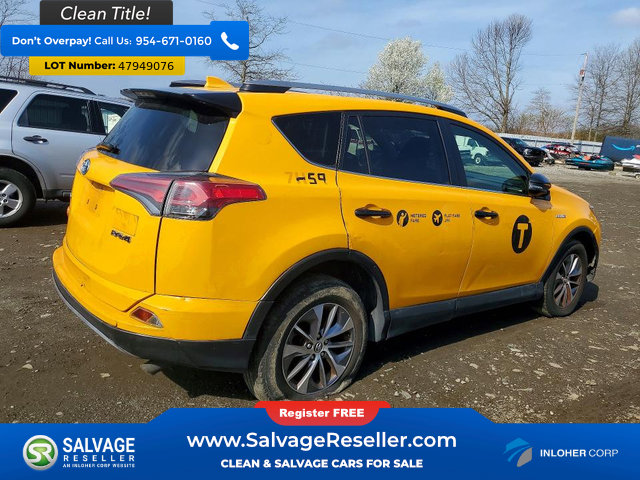 Used 2017 Toyota RAV4 LE Plus AWD/4WD image 4