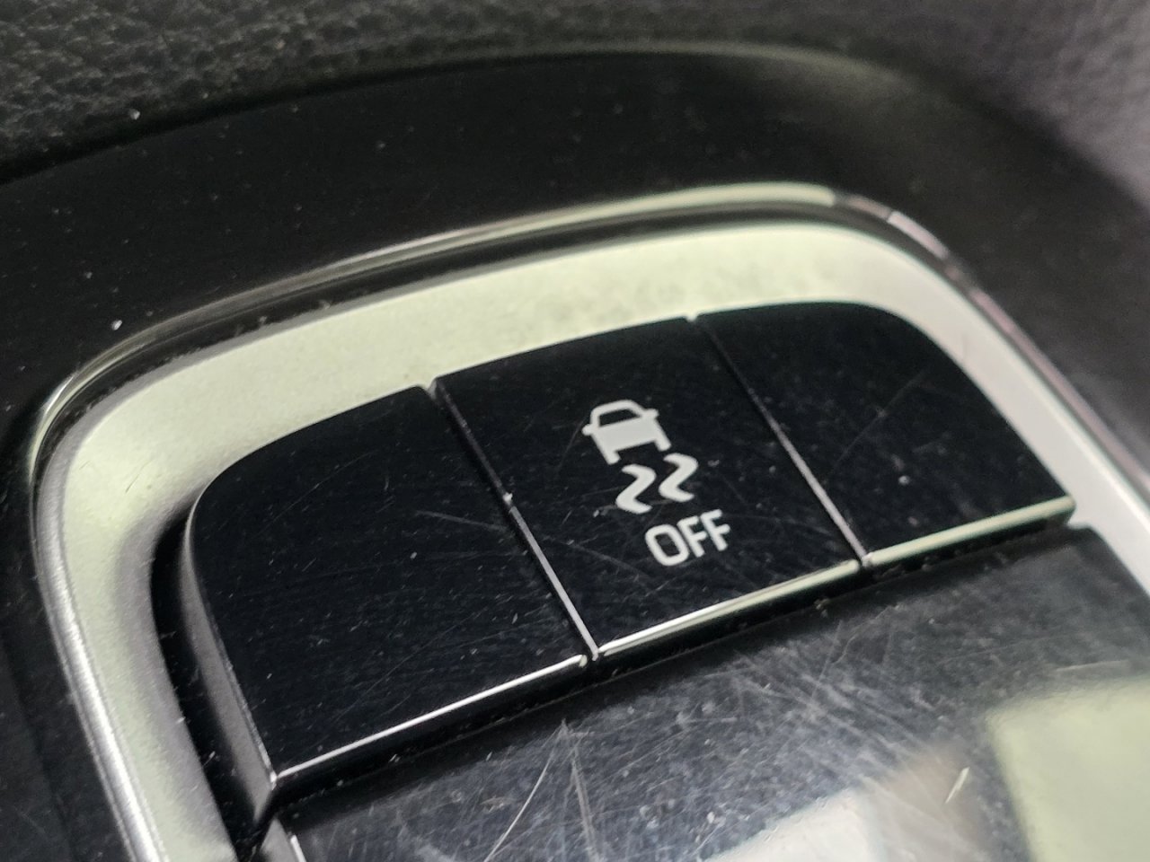 Used 2020 Toyota Corolla LE image 23