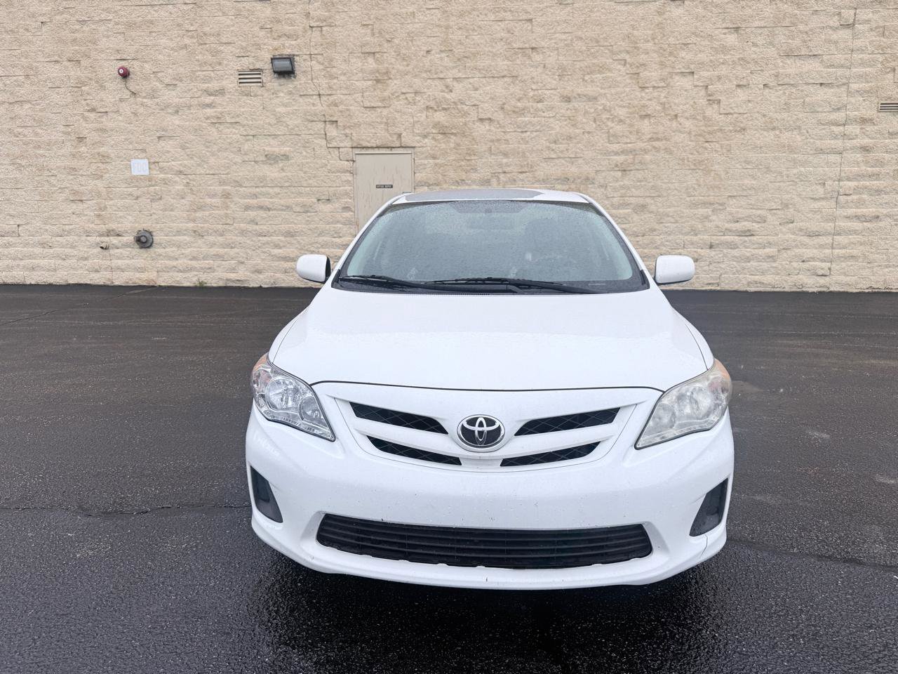 Used 2011 Toyota Corolla LE FWD image 8