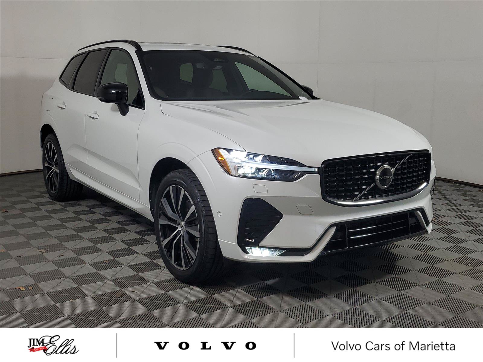 Certified 2023 Volvo XC60 B5 Plus w/ Climate Package FWD image 1