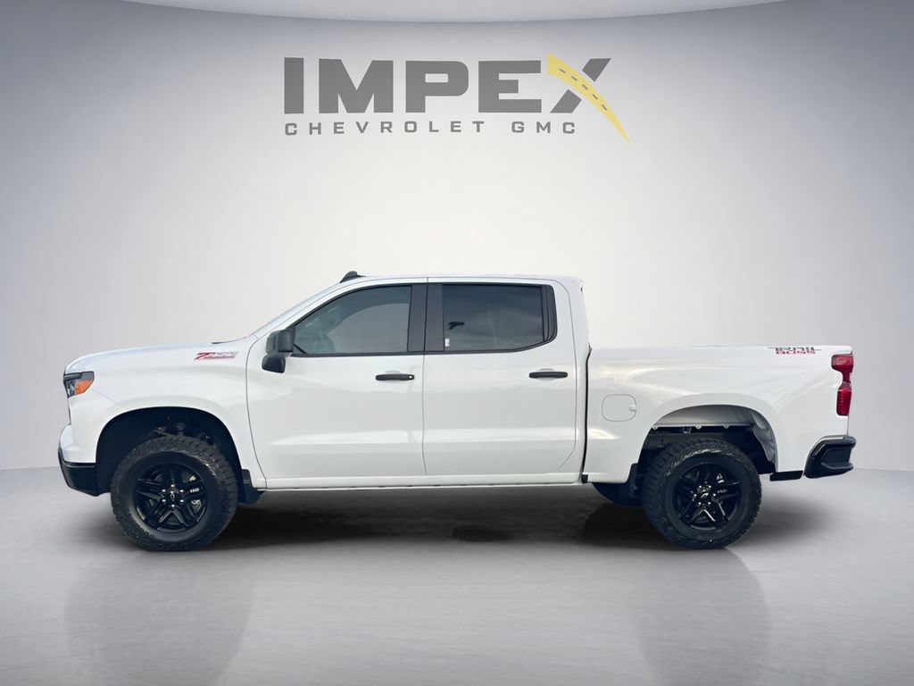 Used 2025 Chevrolet Silverado 1500 Custom Trail Boss AWD/4WD image 2