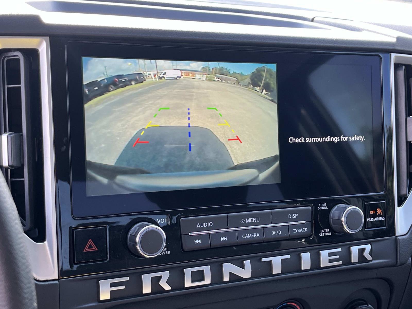 Used 2025 Nissan Frontier SV RWD image 34