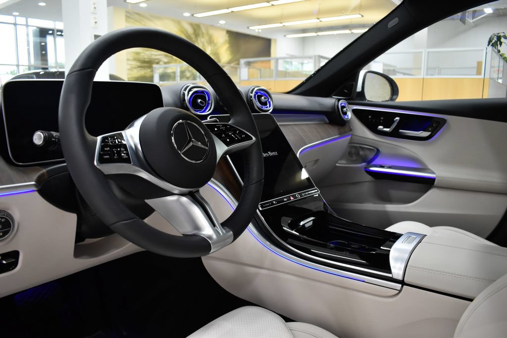 Used 2026 Mercedes-Benz C 300 4MATIC Sedan w/ Exclusive Trim Package image 19