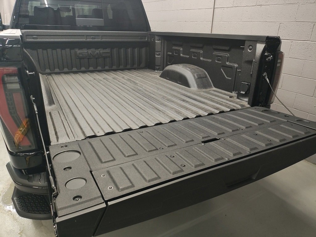 New 2026 GMC Sierra 2500 AT4 w/ Technology Package image 21