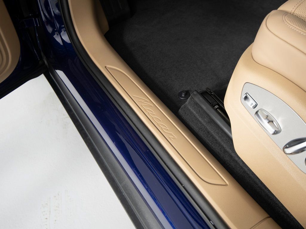 New 2026 Porsche Macan image 21