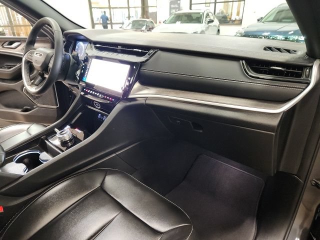 Used 2026 Jeep Grand Cherokee Limited AWD/4WD image 35