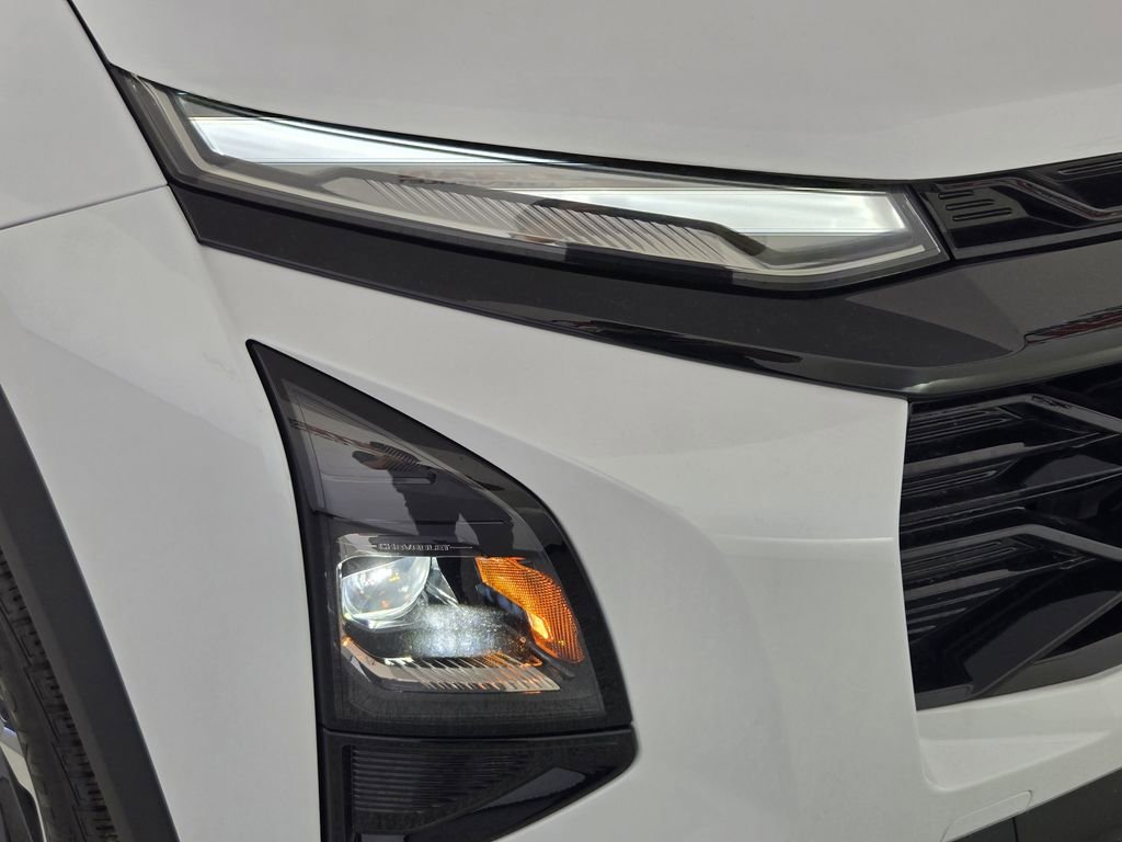 New 2026 Chevrolet Equinox RS w/ Convenience Package III FWD image 10