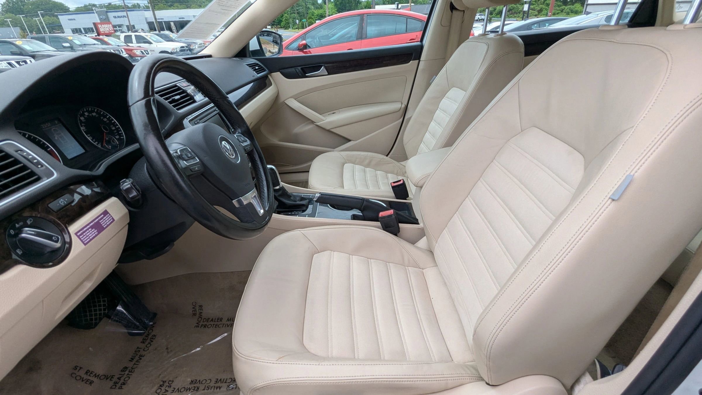 Used 2014 Volkswagen Passat TDI SEL Premium FWD image 17