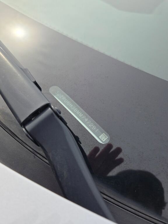 Used 2021 Honda HR-V LX image 32