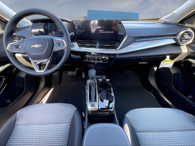 New 2026 Chevrolet Trax LT w/ Driver Confidence Package FWD image 5