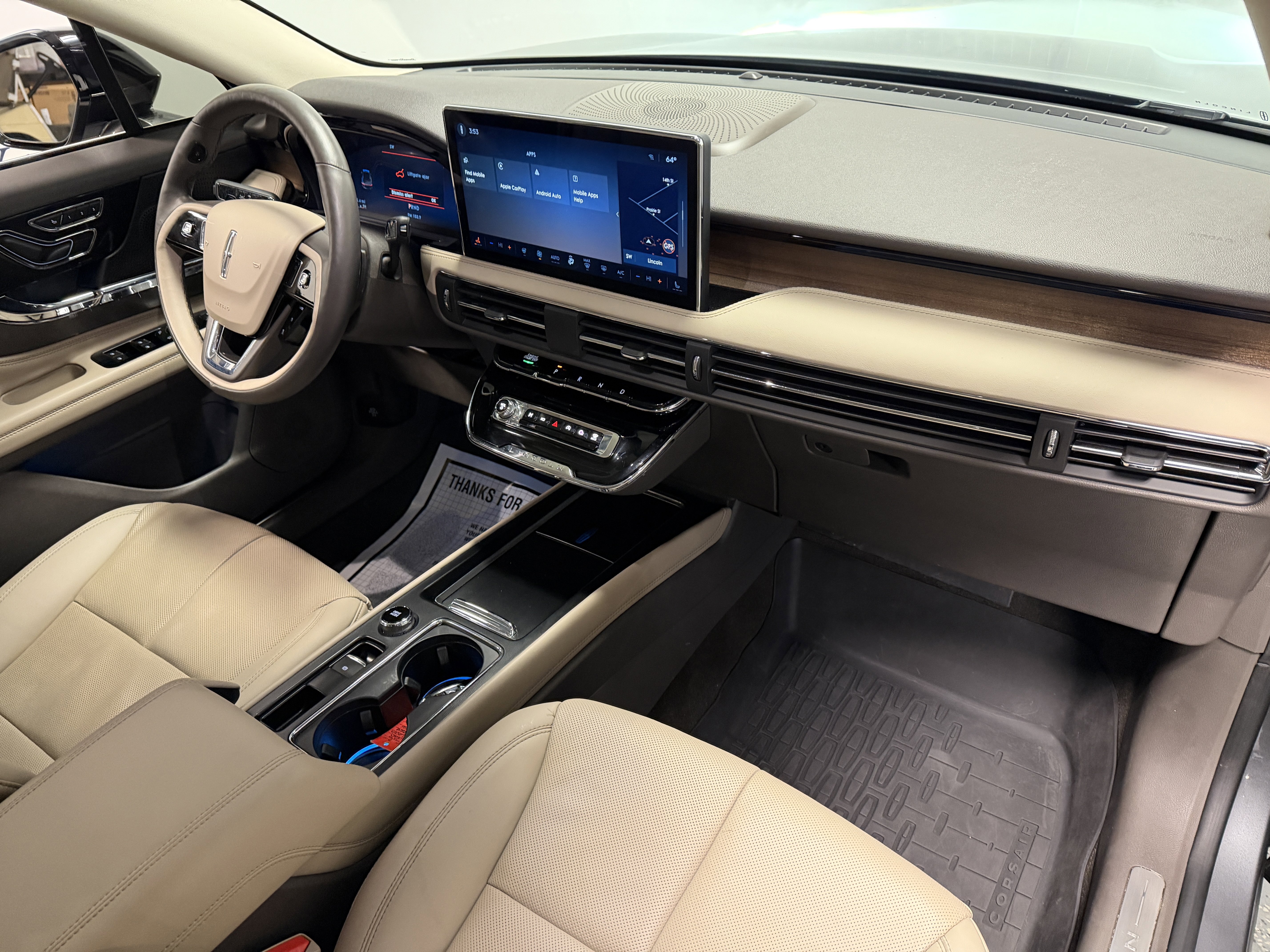 Used 2023 Lincoln Corsair Reserve w/ Equipment Group 201A image 19